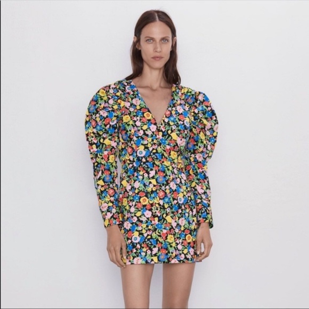 zara floral mini dress with puff sleeves
